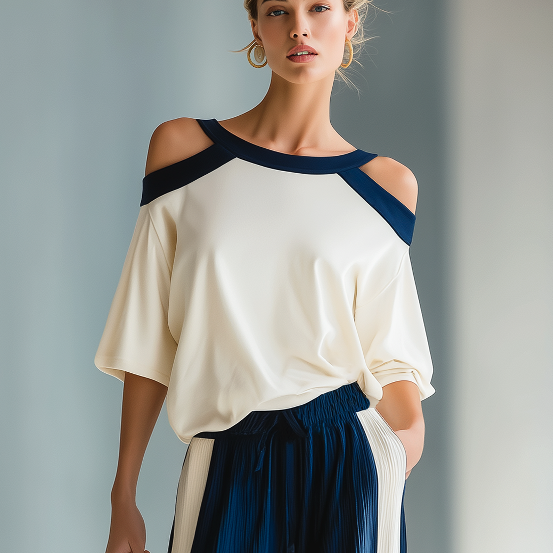 Women's Off-white And Navy Color-blocked Off-the-shoulder Loose Short-sleeved Top