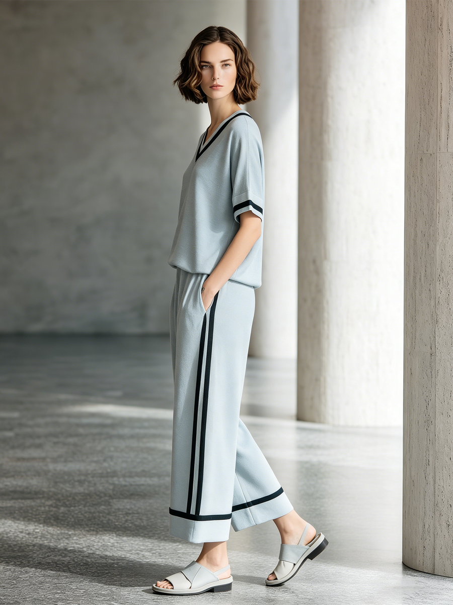 Relaxed-Fit Light Gray-Blue Short-Sleeve T-Shirt & Cropped Wide-Leg Pants Set