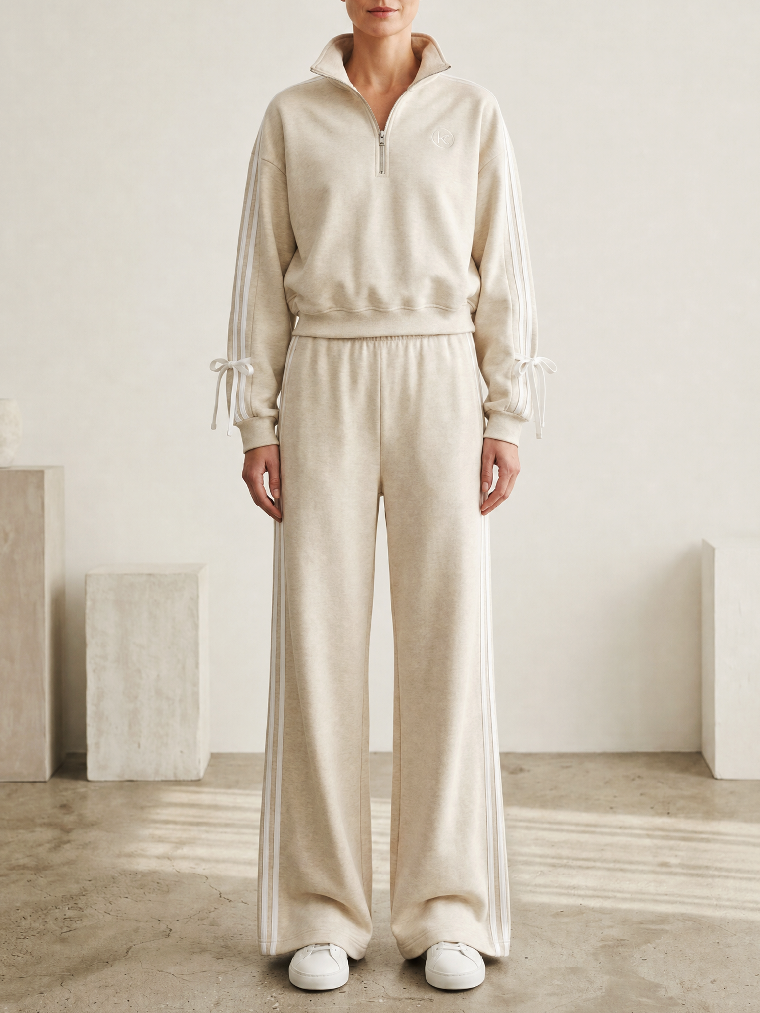 Women's Quarter-Zip Sweatshirt & Wide-Leg Pants Set with Side Stripes
