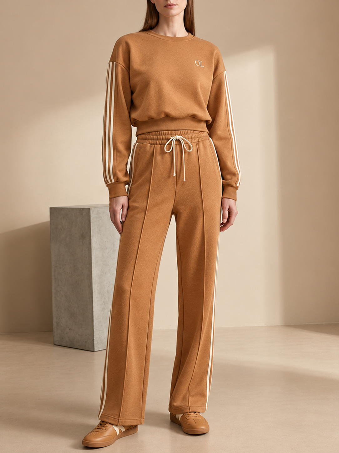Caramel-colored Crew-neck Sweatshirt And Wide-leg Trousers Set