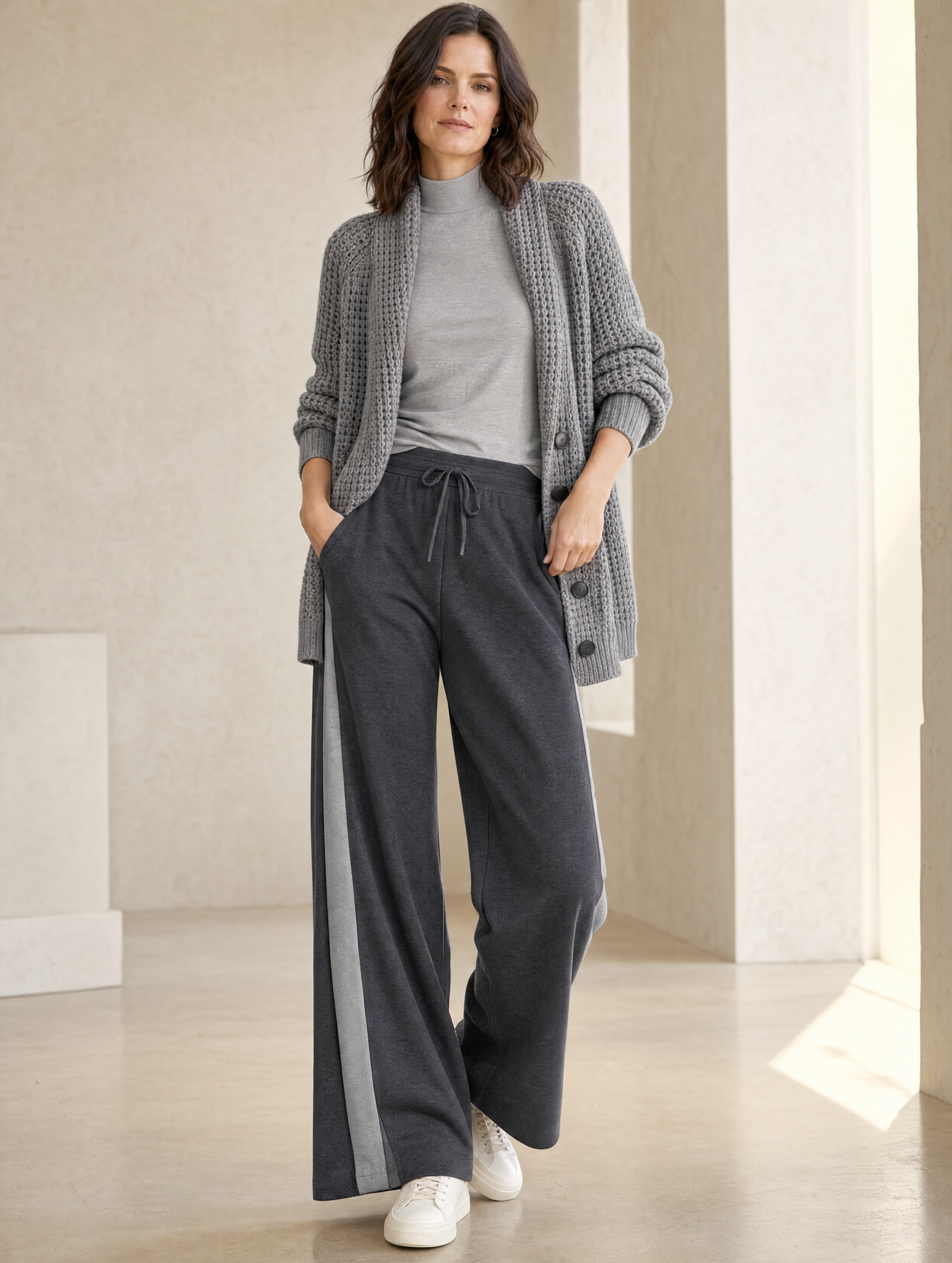 Stylish Casual Two-Piece Set: Grey Knit Jacket and Color-Block Trousers