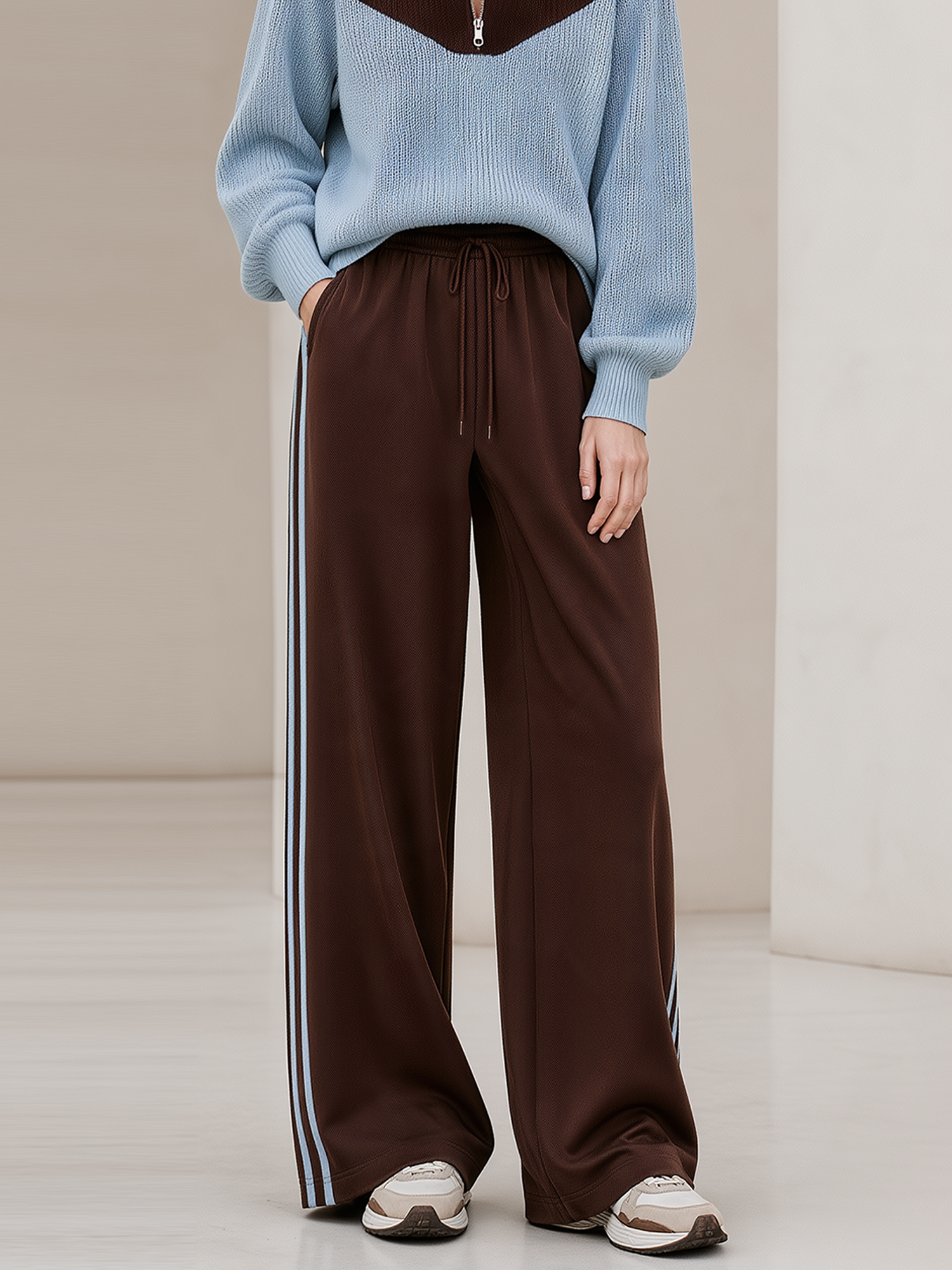 Stylish Casual Brown Wide-Leg Pants With Contrasting Side Stripes