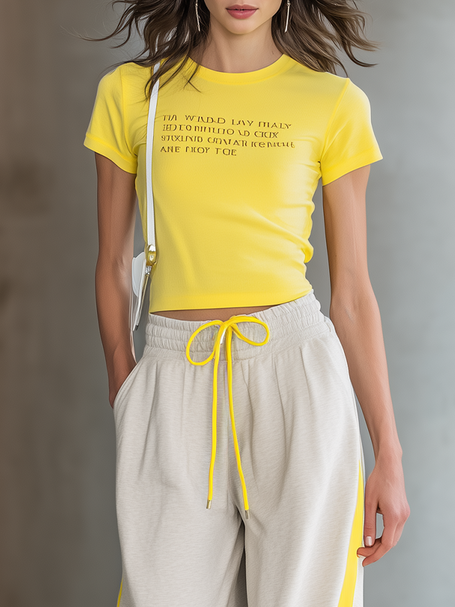 Women's Fashionable Casual Yellow T-shirt With Letter Print